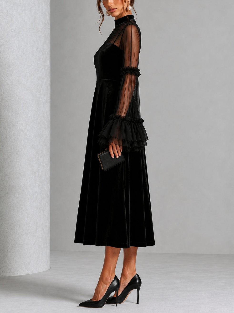 Berenice | Midi-Kleid aus Samt mit Tüllärmeln, Schwarz